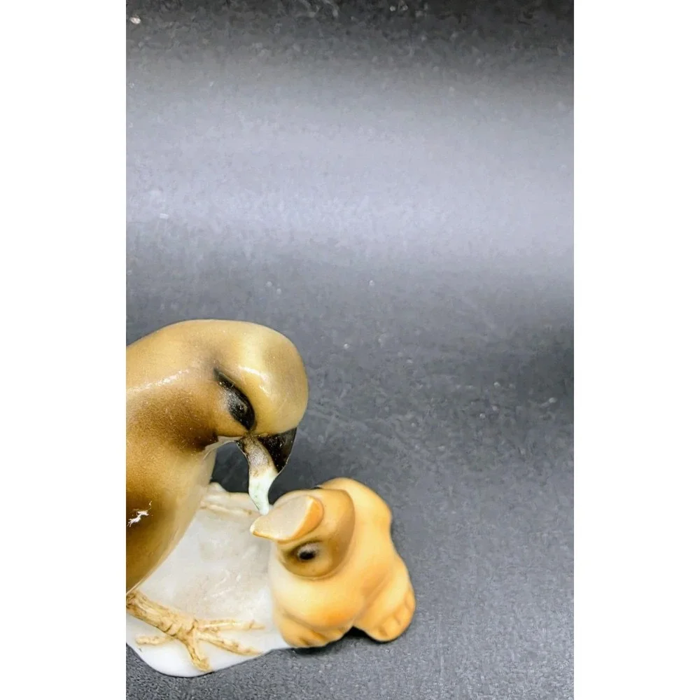 Vintage Hutschenreuther Miniature Porcelain Figurine Mother Bird Feeding Baby